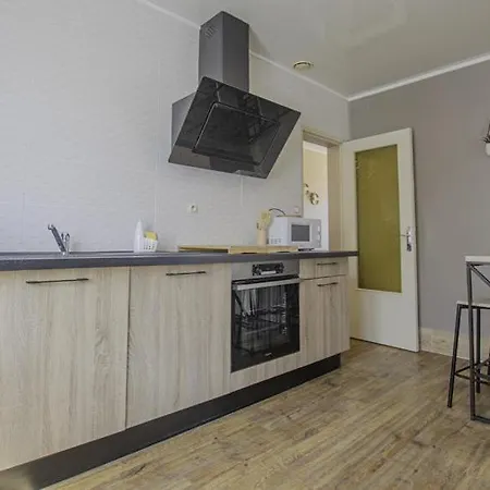 Maison Des 3 Lacs بيت للعطل