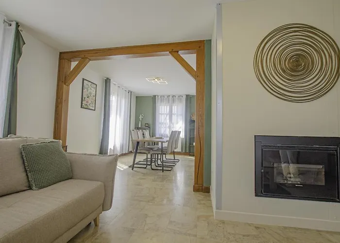 Maison Des 3 Lacs * Chavanges